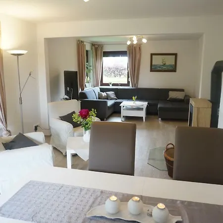 Dom wakacyjny Ferienhaus Tuxen Hasselberg (Schleswig-Holstein)